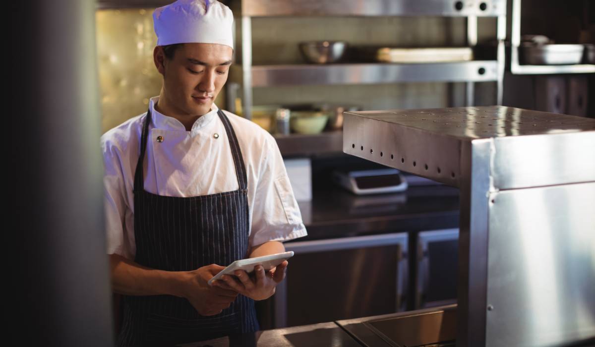 Clear and coherent communication at all levels of the business ensures that employees understand the purpose and benefits of innovative technologies like IoT.&nbsp;