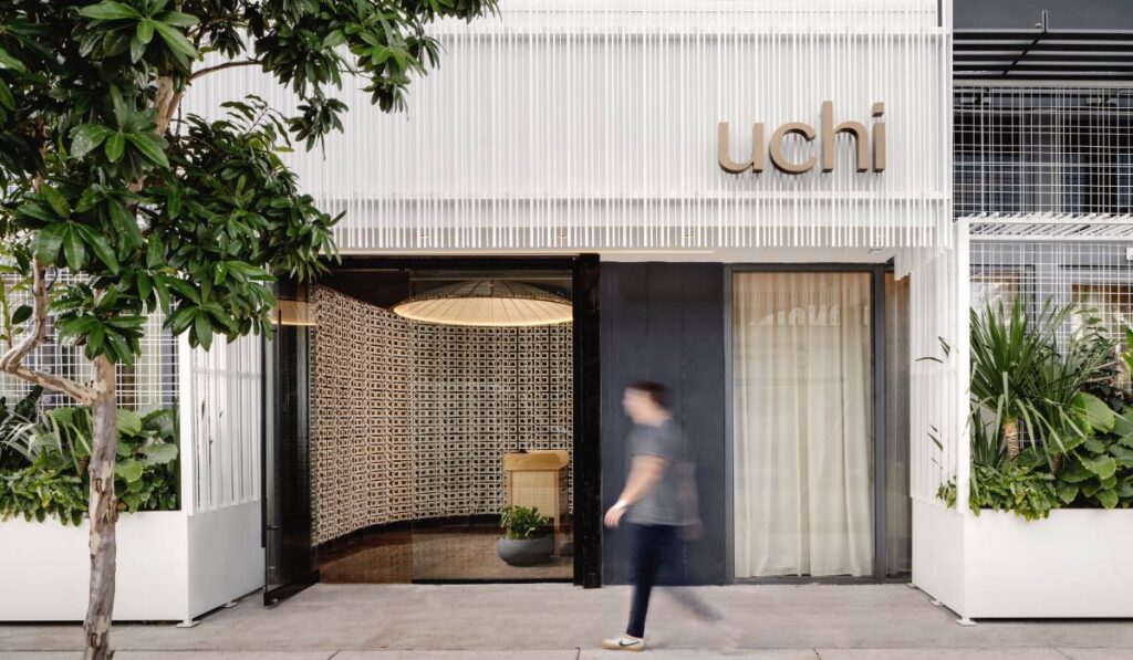 Uchi exterior.